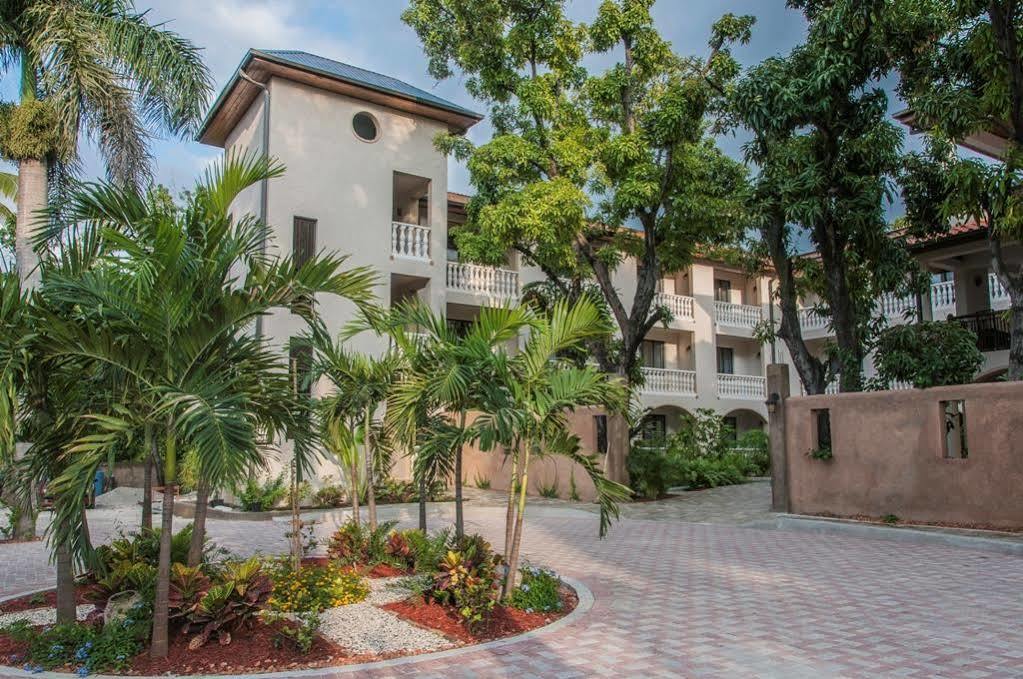 Hotel Villa Therese Port-au-Prince Exterior photo